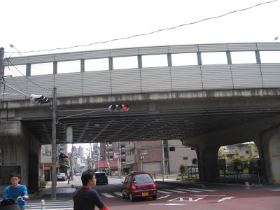 R쉺